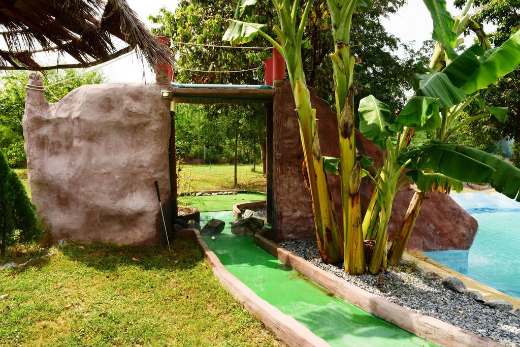 Mirabel Club Resort Jomtien Exterior foto