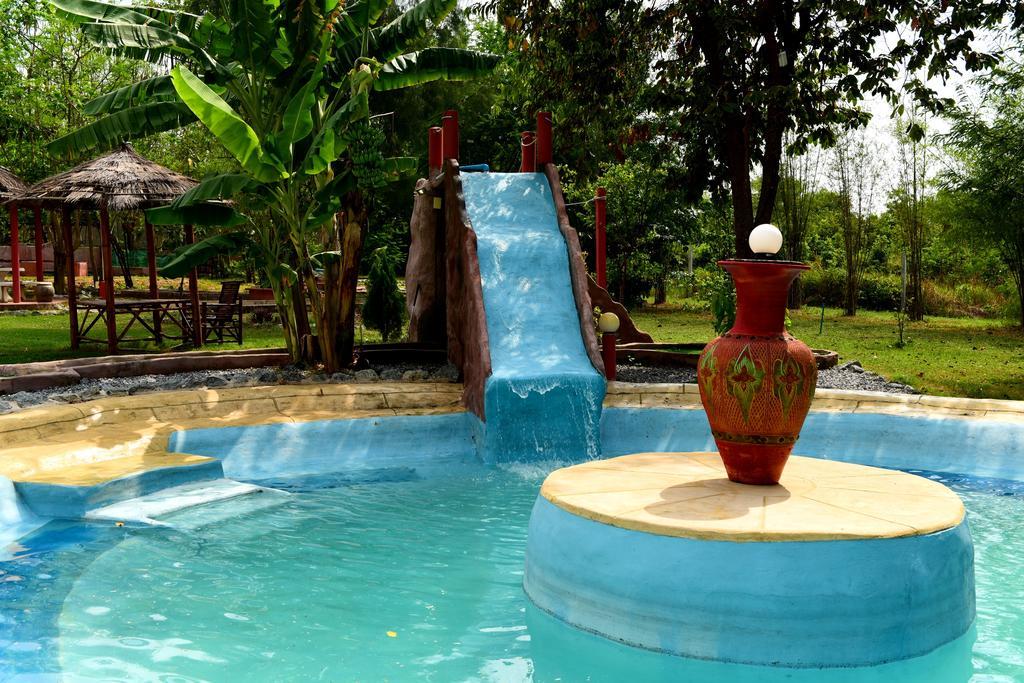 Mirabel Club Resort Jomtien Exterior foto