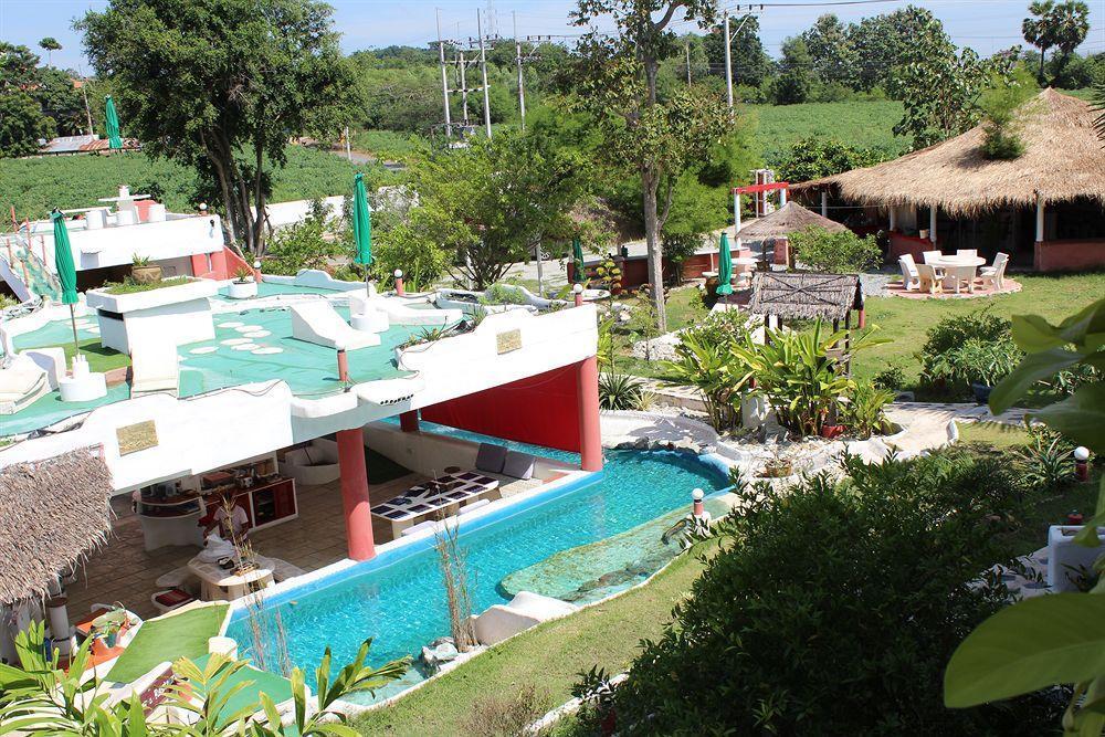 Mirabel Club Resort Jomtien Exterior foto