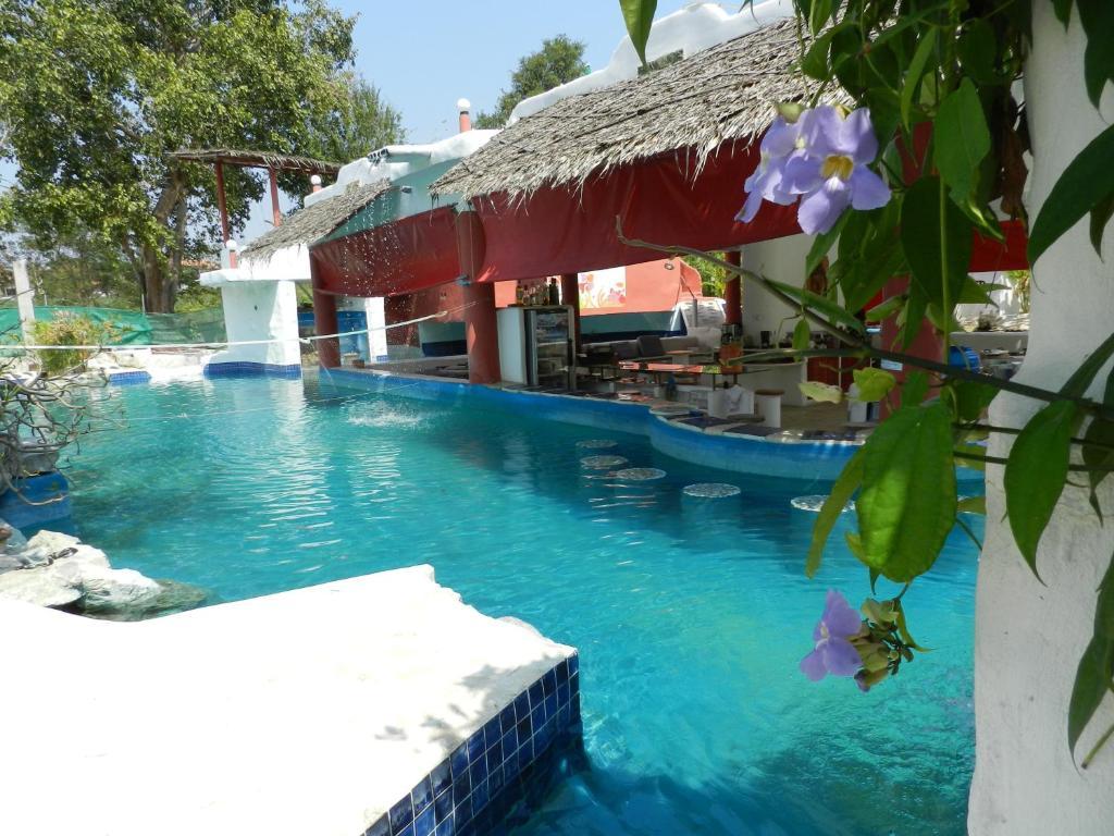 Mirabel Club Resort Jomtien Exterior foto