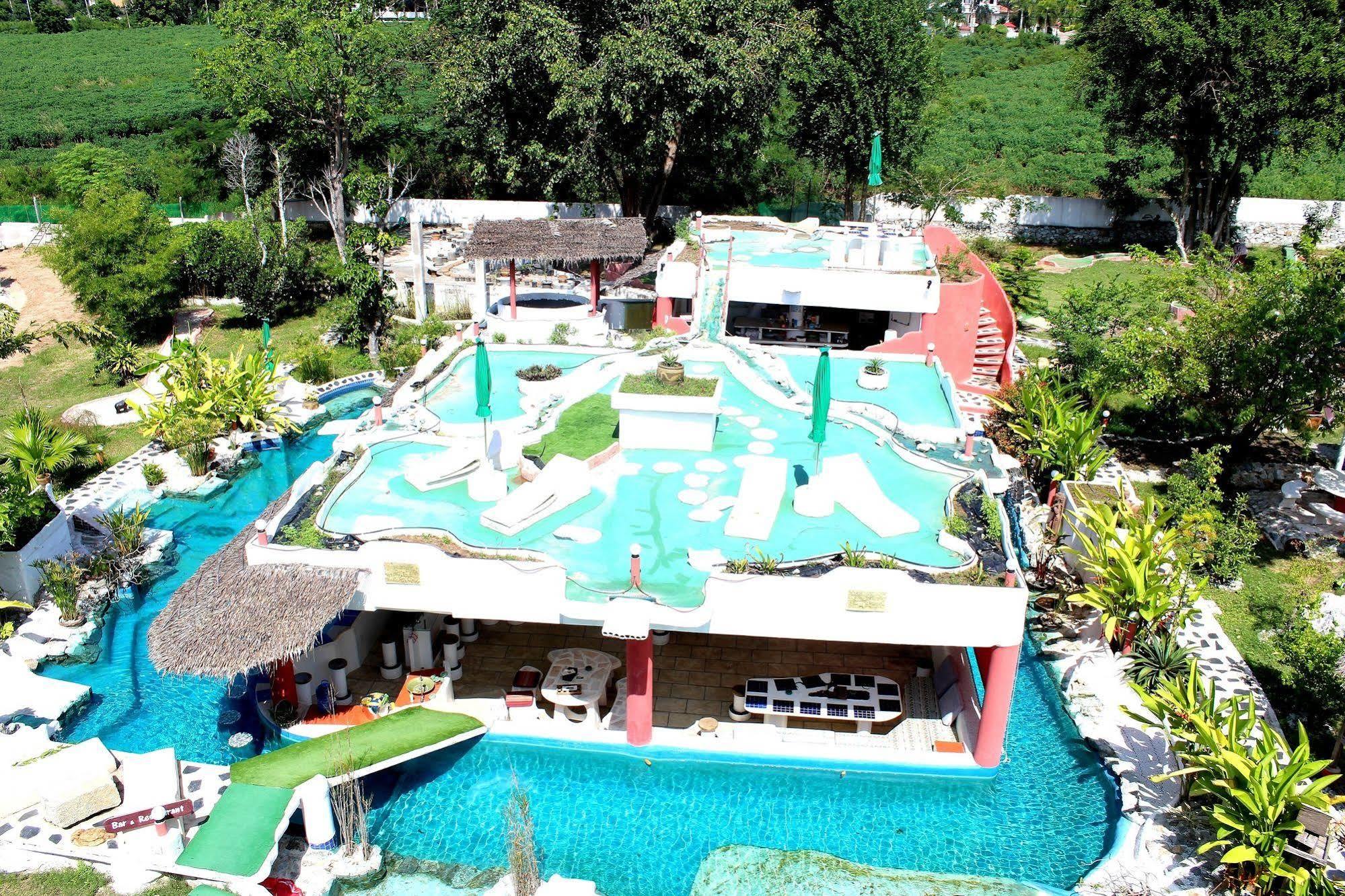 Mirabel Club Resort Jomtien Exterior foto
